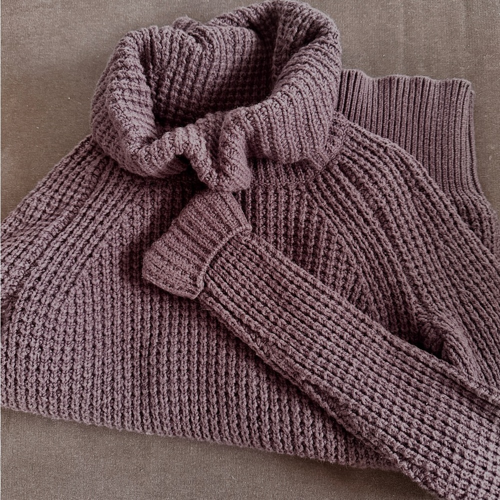 Calvin Klein purple Cowl Neck chunky Sweater - Picture 3 of 5